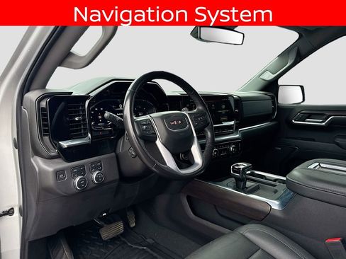 Used 2022 GMC Sierra 1500 SLT image 8