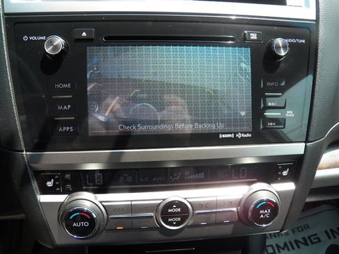 Used 2015 Subaru Outback 2.5i Limited AWD/4WD image 19