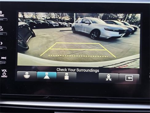 Used 2020 Honda Accord Touring image 14