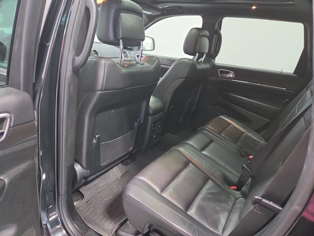 Used 2018 Jeep Grand Cherokee Limited w/ Luxury Group II AWD/4WD image 24