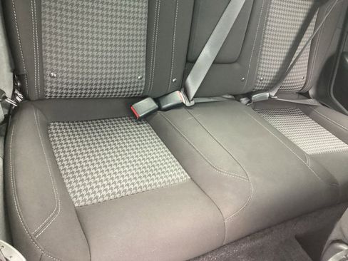 Used 2021 Dodge Challenger SXT image 22