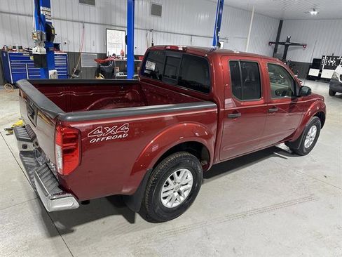 Used 2017 Nissan Frontier SV image 7