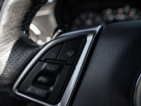 Used 2016 Chevrolet Camaro SS image 23