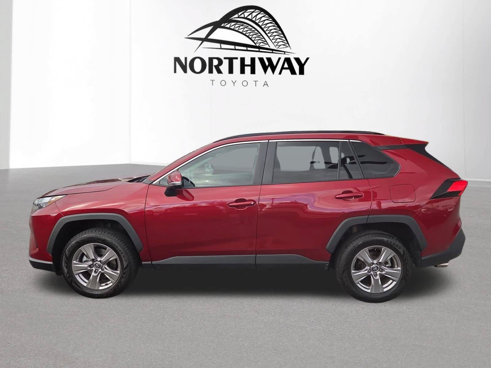 Used 2023 Toyota RAV4 XLE w/ Convenience Package AWD/4WD image 6