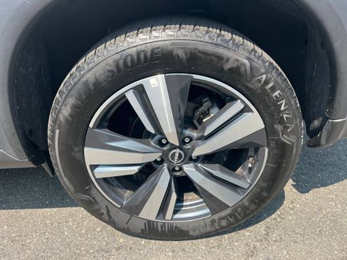 Used 2026 Nissan Rogue SL AWD/4WD image 32