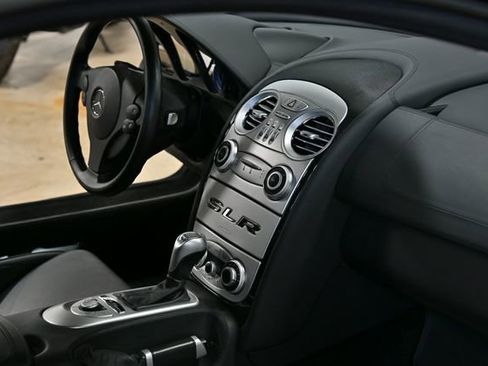 Used 2006 Mercedes-Benz SLR image 29