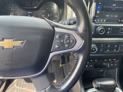 Used 2020 Chevrolet Colorado LT w/ Safety Package image 15