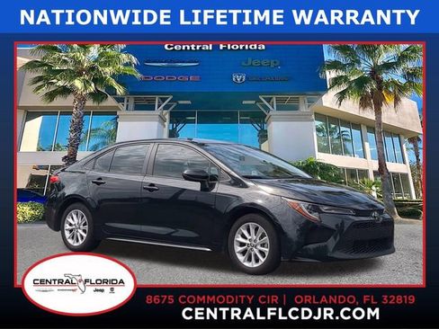 Used 2022 Toyota Corolla LE w/ LE Convenience Package FWD image 1