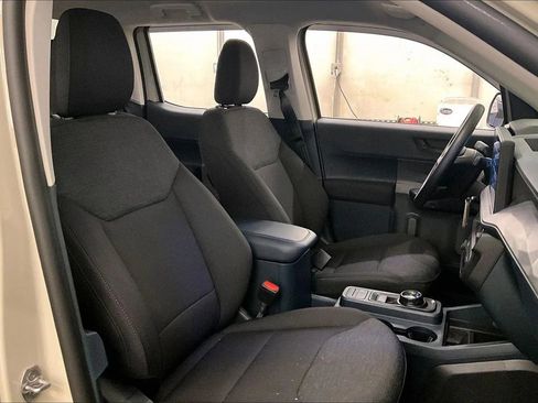 Certified 2025 Ford Maverick XL image 7