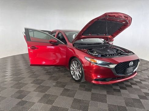 Used 2019 MAZDA MAZDA3 Sedan image 12