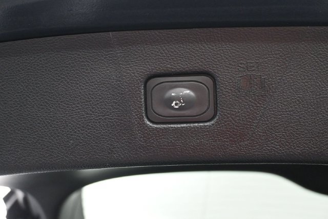 Certified 2022 Ford Edge SEL w/ Sport Appearance Package AWD/4WD image 19