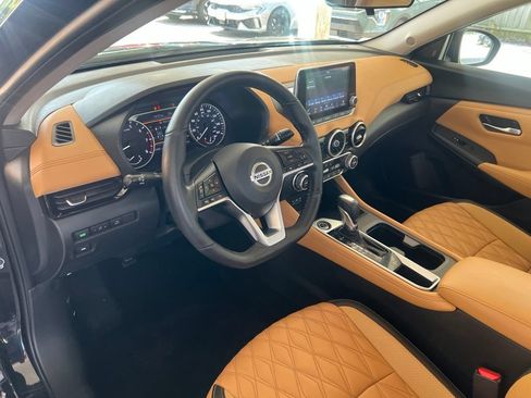 Certified 2023 Nissan Sentra SV w/ SV Premium Package FWD image 6