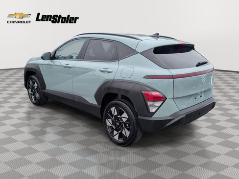 Used 2025 Hyundai Kona SEL image 3
