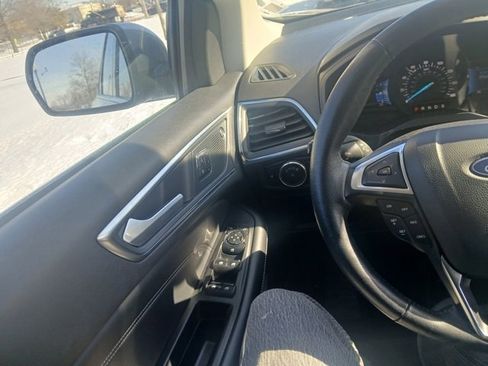 Used 2024 Ford Edge Titanium image 29