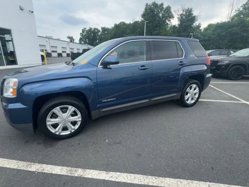 Certified 2017 GMC Terrain SLE FWD image 4