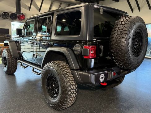 Used 2024 Jeep Wrangler Unlimited Rubicon image 9