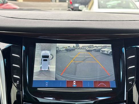 Used 2020 Cadillac Escalade Luxury image 30