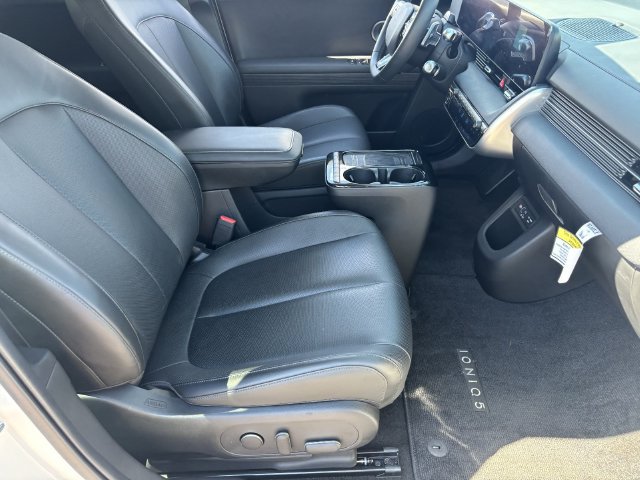 Used 2025 Hyundai Ioniq 5 SEL RWD image 11