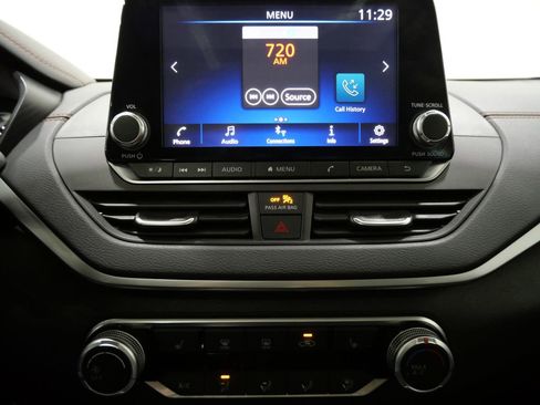 Used 2021 Nissan Altima 2.5 SR w/ SR Premium Package AWD/4WD image 20