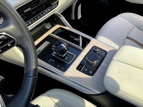 Used 2024 MAZDA CX-90 3.3 Turbo S w/ Premium Package image 18