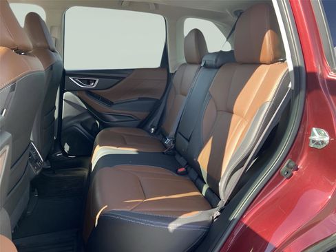 Used 2023 Subaru Forester Touring image 17
