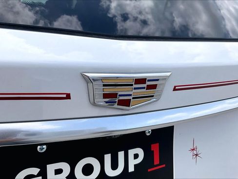 Used 2024 Cadillac XT6 Premium Luxury w/ LPO, Floor Liner Package FWD image 31