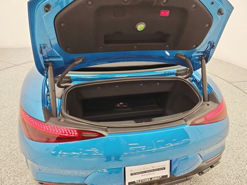 Certified 2022 Mercedes-Benz SL 63 AMG 4MATIC image 17