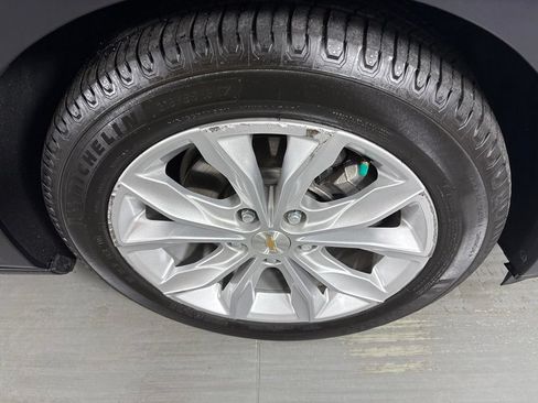 Used 2023 Chevrolet Malibu LT FWD image 11
