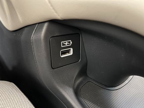 Certified 2024 Honda HR-V LX image 22