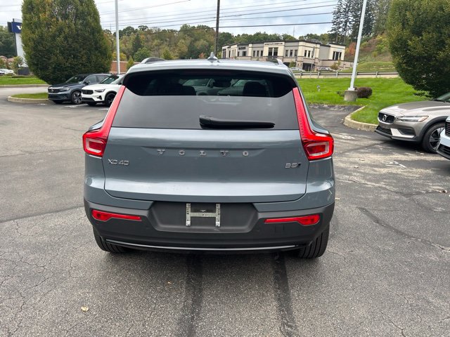 Used 2023 Volvo XC40 B5 Plus w/ Driver Assist Package AWD/4WD image 8
