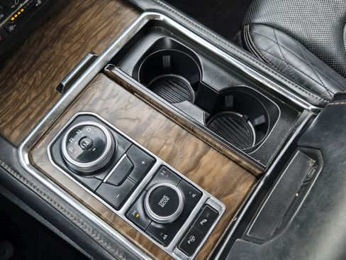 Certified 2021 Ford Expedition Platinum image 15