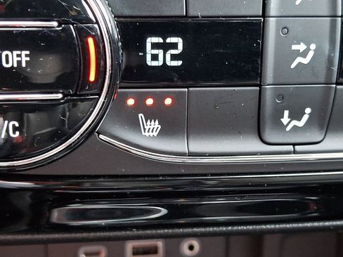 Used 2021 Buick Encore GX Select FWD image 23