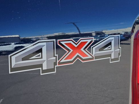 Used 2025 Ford F250 XLT AWD/4WD image 12