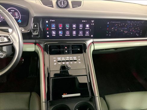 Certified 2024 Porsche Panamera 4 AWD/4WD image 14