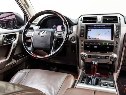 Used 2017 Lexus GX 460 AWD/4WD image 24