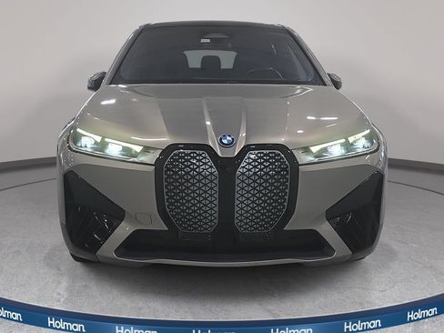 Used 2024 BMW iX xDrive50 w/ Sport Package AWD/4WD image 2