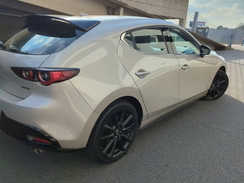 Used 2022 MAZDA MAZDA3 s image 3