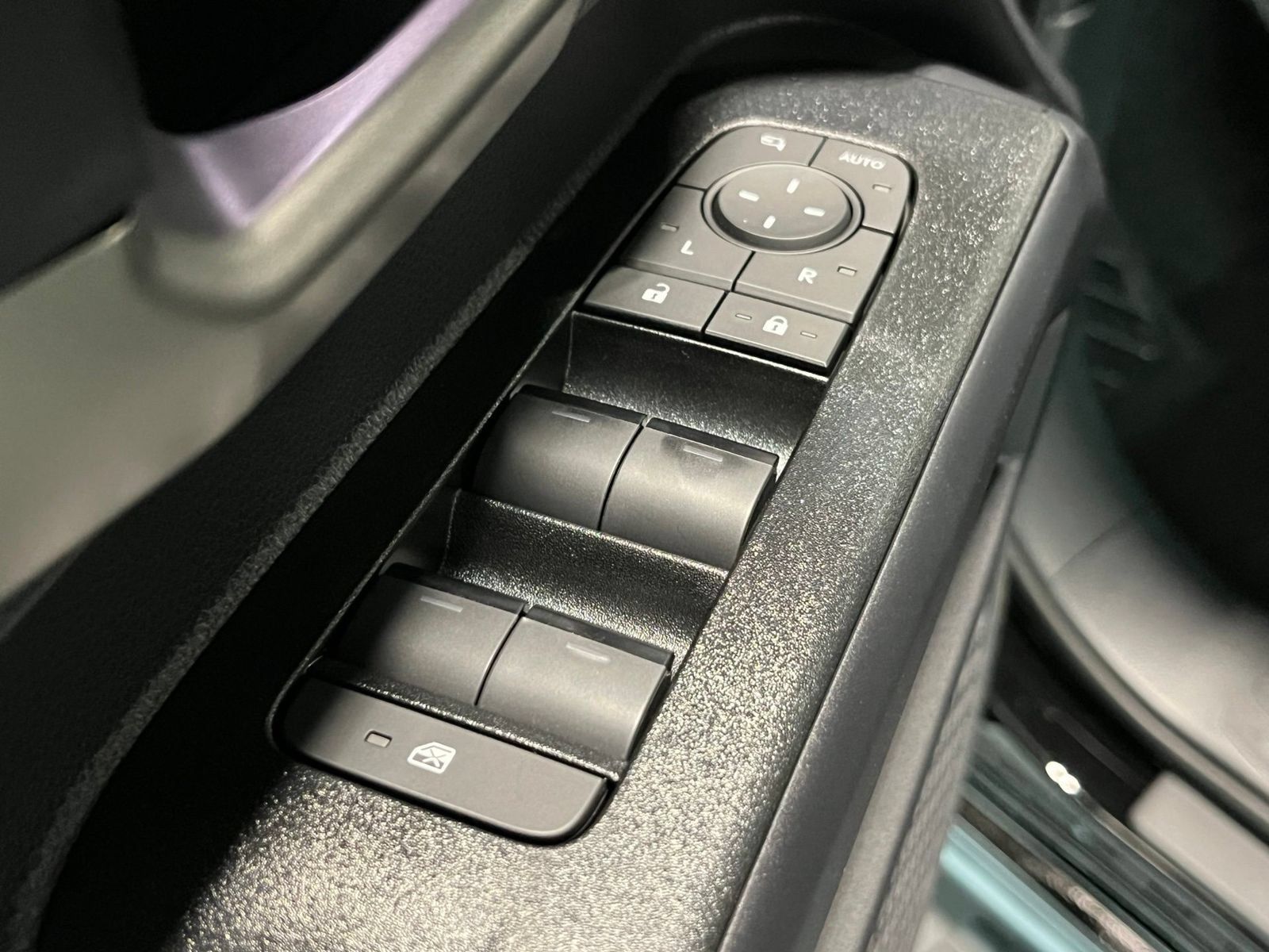 New 2026 Toyota 4Runner Limited AWD/4WD image 34