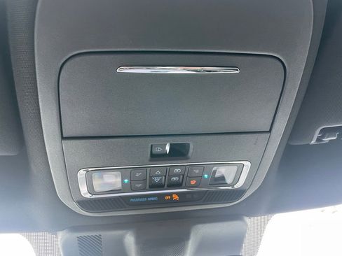 Used 2025 Ford F150 Lariat w/ Equipment Group 502A High image 22