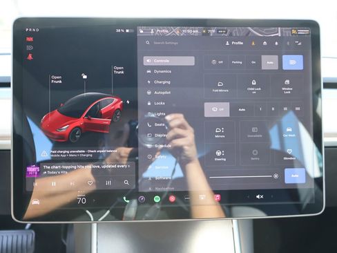 Used 2018 Tesla Model 3 RWD image 46