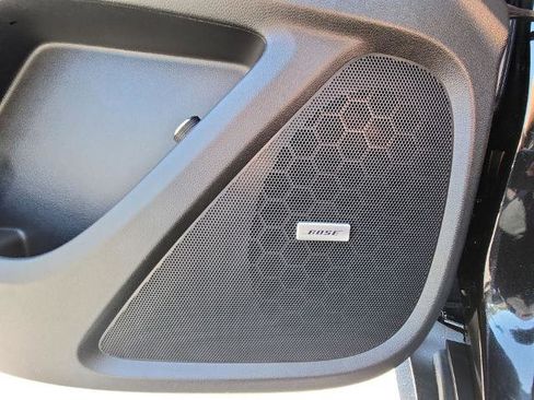 Used 2023 Chevrolet Traverse RS image 23