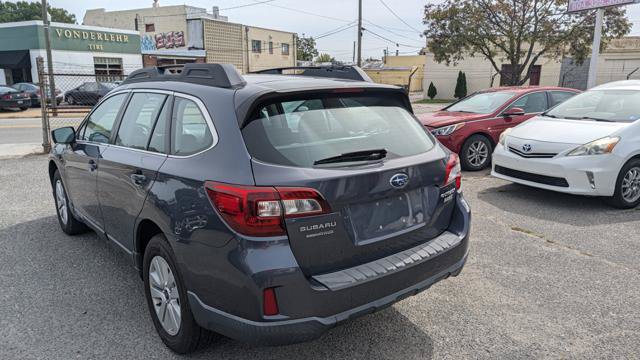 Used 2017 Subaru Outback 2.5i AWD/4WD image 6