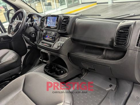 Used 2025 RAM ProMaster 2500 w/ Convenience Group FWD image 31