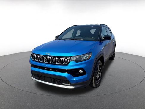 Used 2025 Jeep Compass Limited AWD/4WD image 7