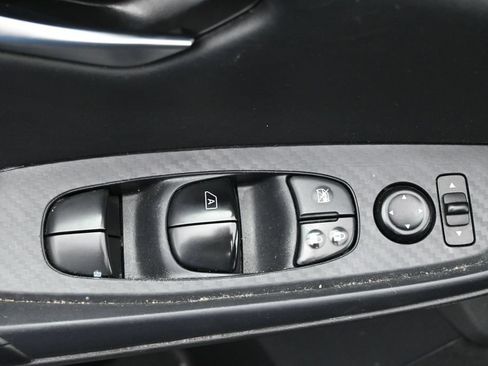 Used 2024 Nissan Sentra SV FWD image 15