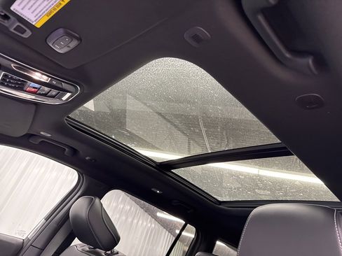 Used 2025 Jeep Grand Cherokee L Limited image 24