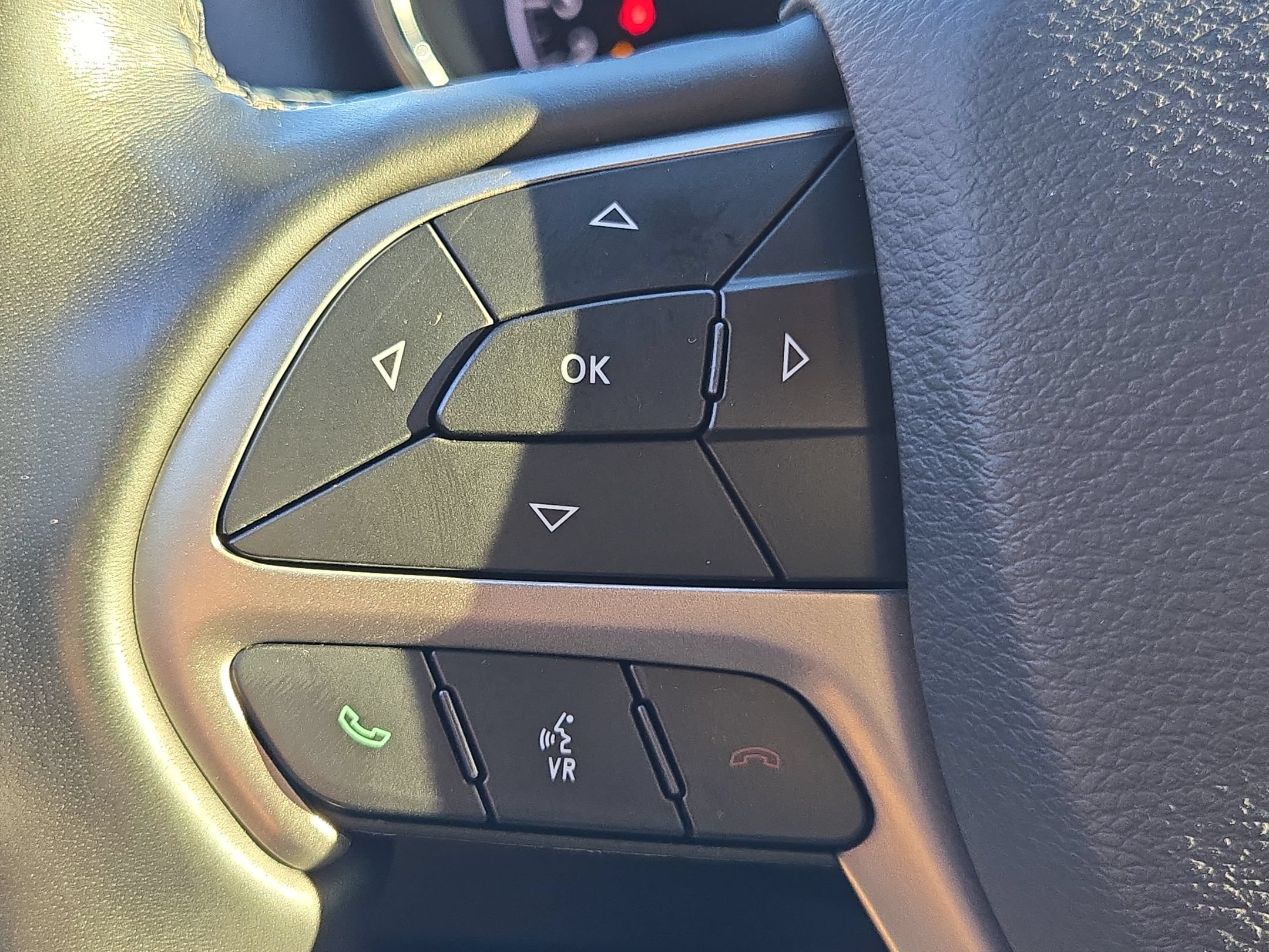 Used 2021 Jeep Grand Cherokee Laredo X RWD image 27