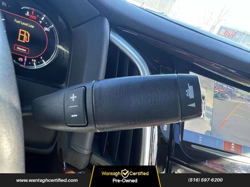 Used 2019 Cadillac Escalade Luxury w/ Escalade Sport Edition image 28