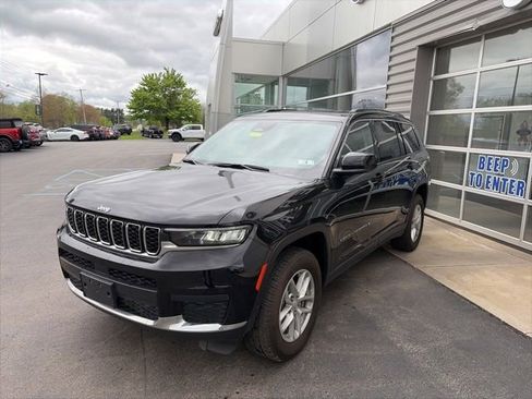 Used 2022 Jeep Grand Cherokee L Laredo w/ Luxury Tech Group I AWD/4WD image 2