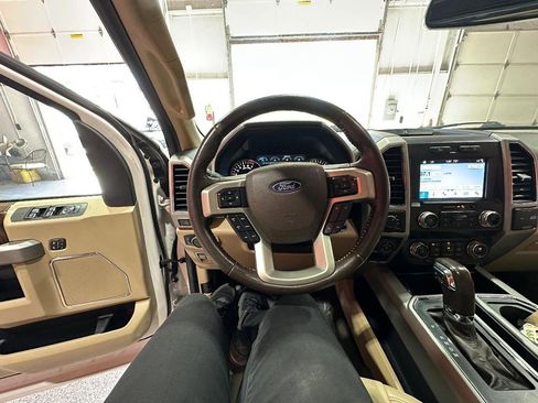 Used 2019 Ford F150 Lariat w/ Equipment Group 502A Luxury image 28